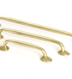 From The Anvil Polished Brass Moore Pull Handle - Medium - Image 6
