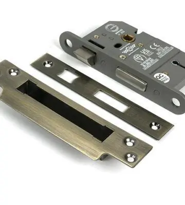 From The Anvil Aged Brass 2½” 5 Lever BS Sash Lock KA